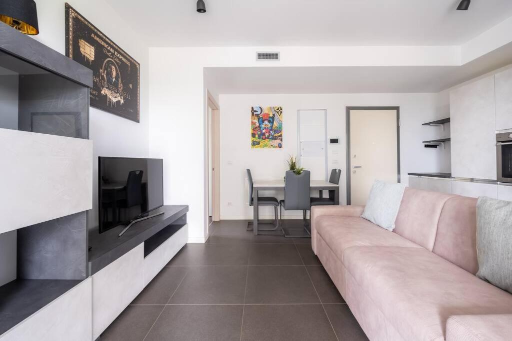 We Home - Uptown74 Bloom Apartment - Milano Екстер'єр фото