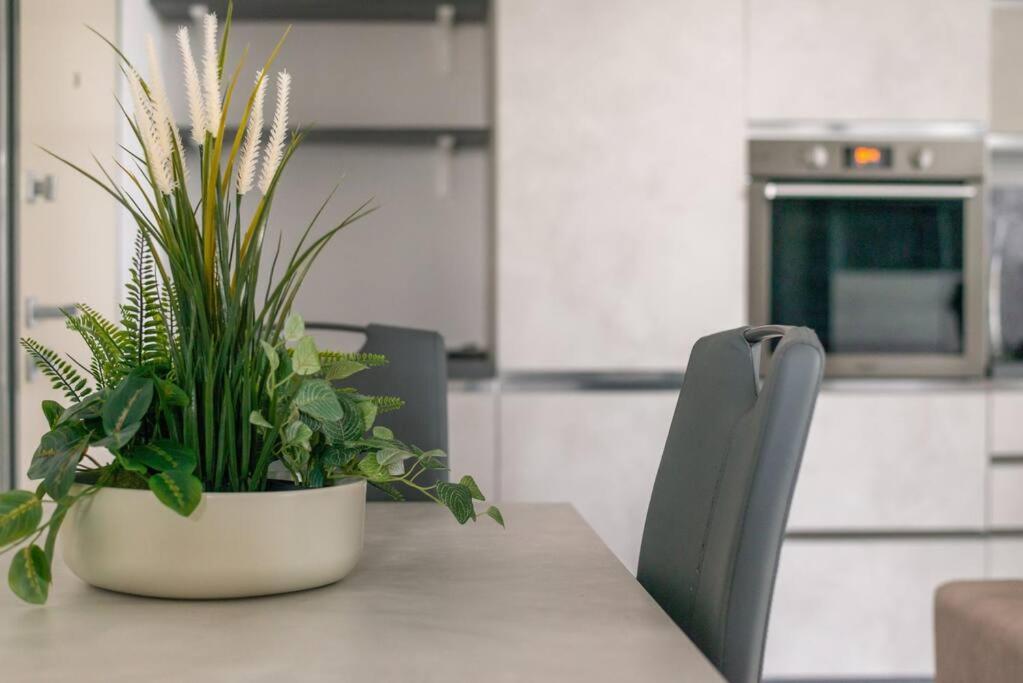 We Home - Uptown74 Bloom Apartment - Milano Екстер'єр фото