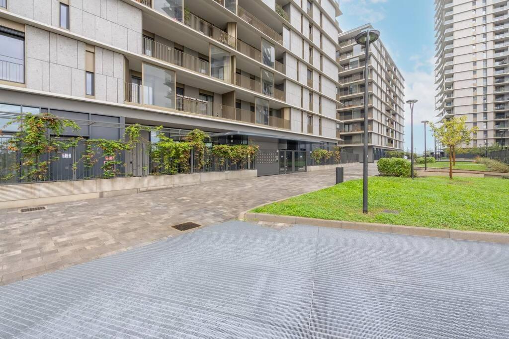 We Home - Uptown74 Bloom Apartment - Milano Екстер'єр фото
